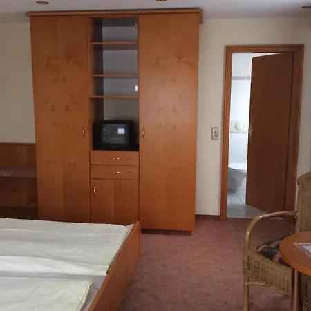 Hotel-pension Bergkranz ブラウンラーゲ