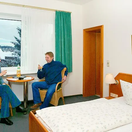 ゲストハウス Hotel-pension Bergkranz ブラウンラーゲ